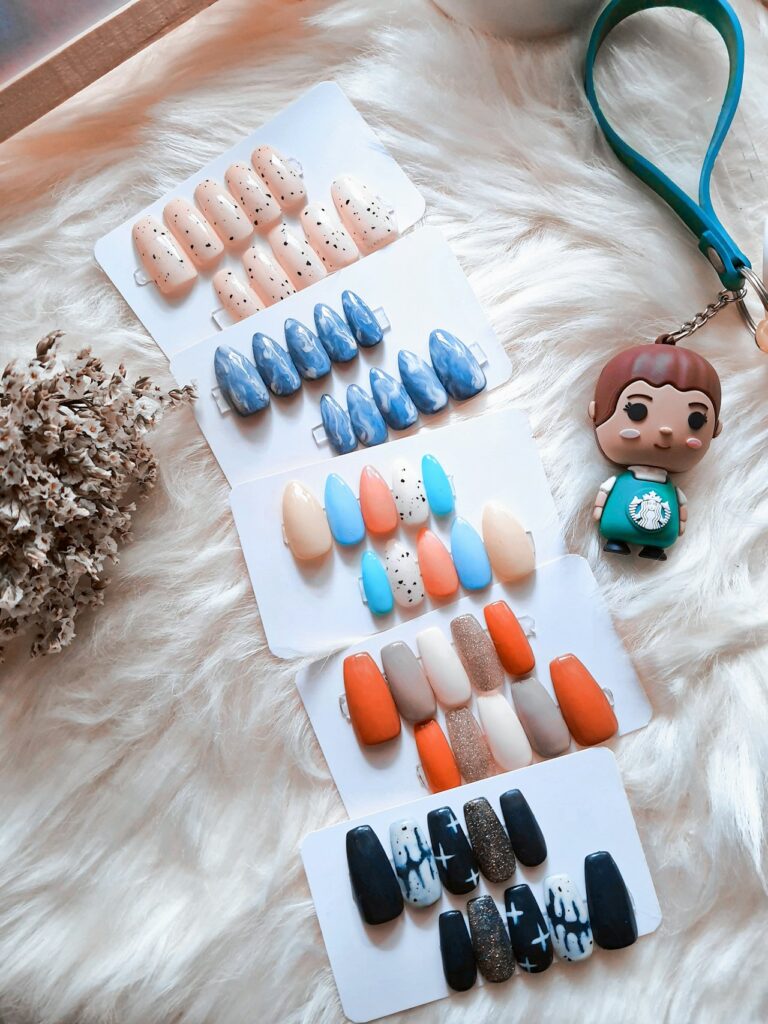 Luxury Rhinestone Almond False Nails